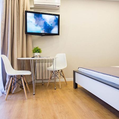New Studio In The City Center - Mykoly Khvylovoho Str 5-2 Carcóvia Exterior foto