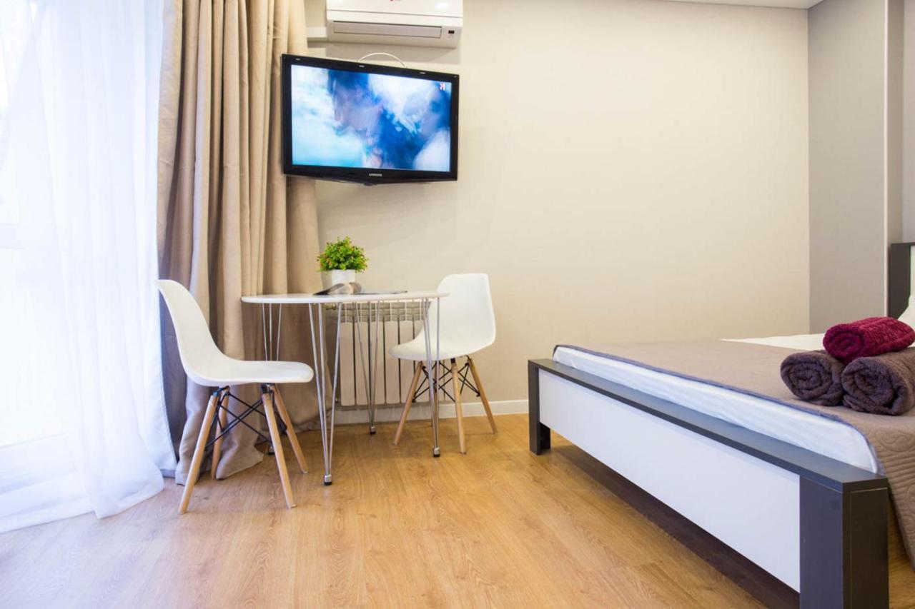 New Studio In The City Center - Mykoly Khvylovoho Str 5-2 Carcóvia Exterior foto