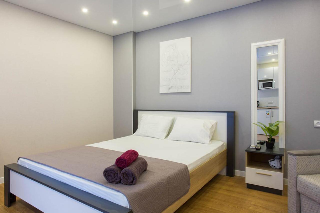 New Studio In The City Center - Mykoly Khvylovoho Str 5-2 Carcóvia Exterior foto
